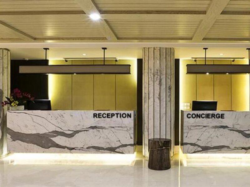 Bumi Segah Hotel Tanjung Redep Exterior photo